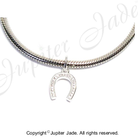 FREE S/H  925 Silver horseshoe charm- fits Pandora bracelets - Picture 1 of 2